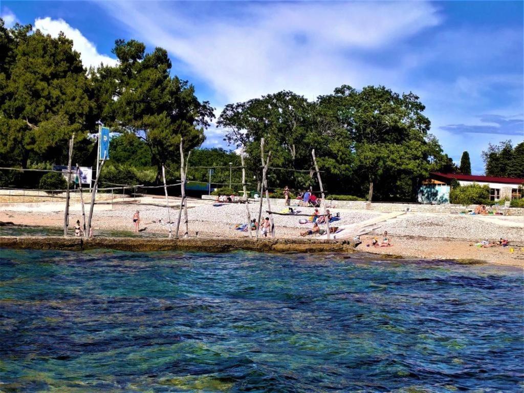 ホテル San Valentino Bašanija エクステリア 写真